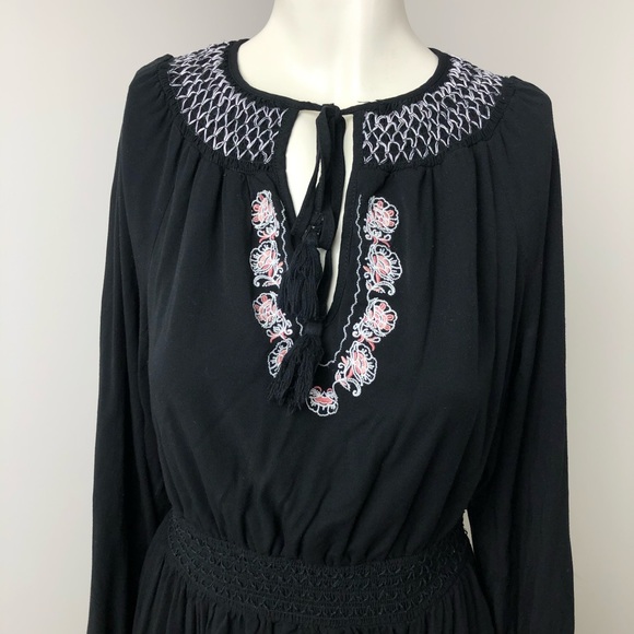 Torrid Black Long Sleeve Tassel Embroidered Dress Size 0X - Picture 3 of 12